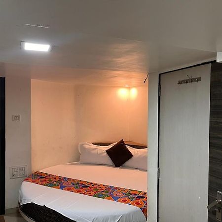 Hotel Havana Мумбаи Экстерьер фото